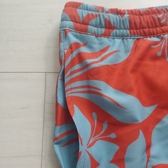 QUIKSILVER NEW Waterman Elastic lined Surf Shorts - Picture 6 of 16